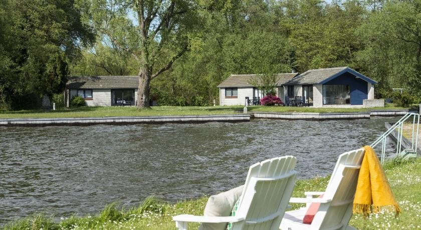Rien van den Broeke Village 4