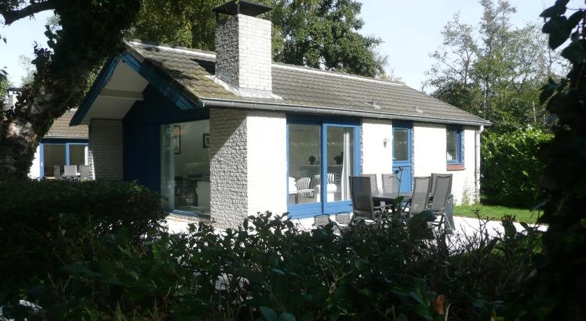Rien van den Broeke Village 5