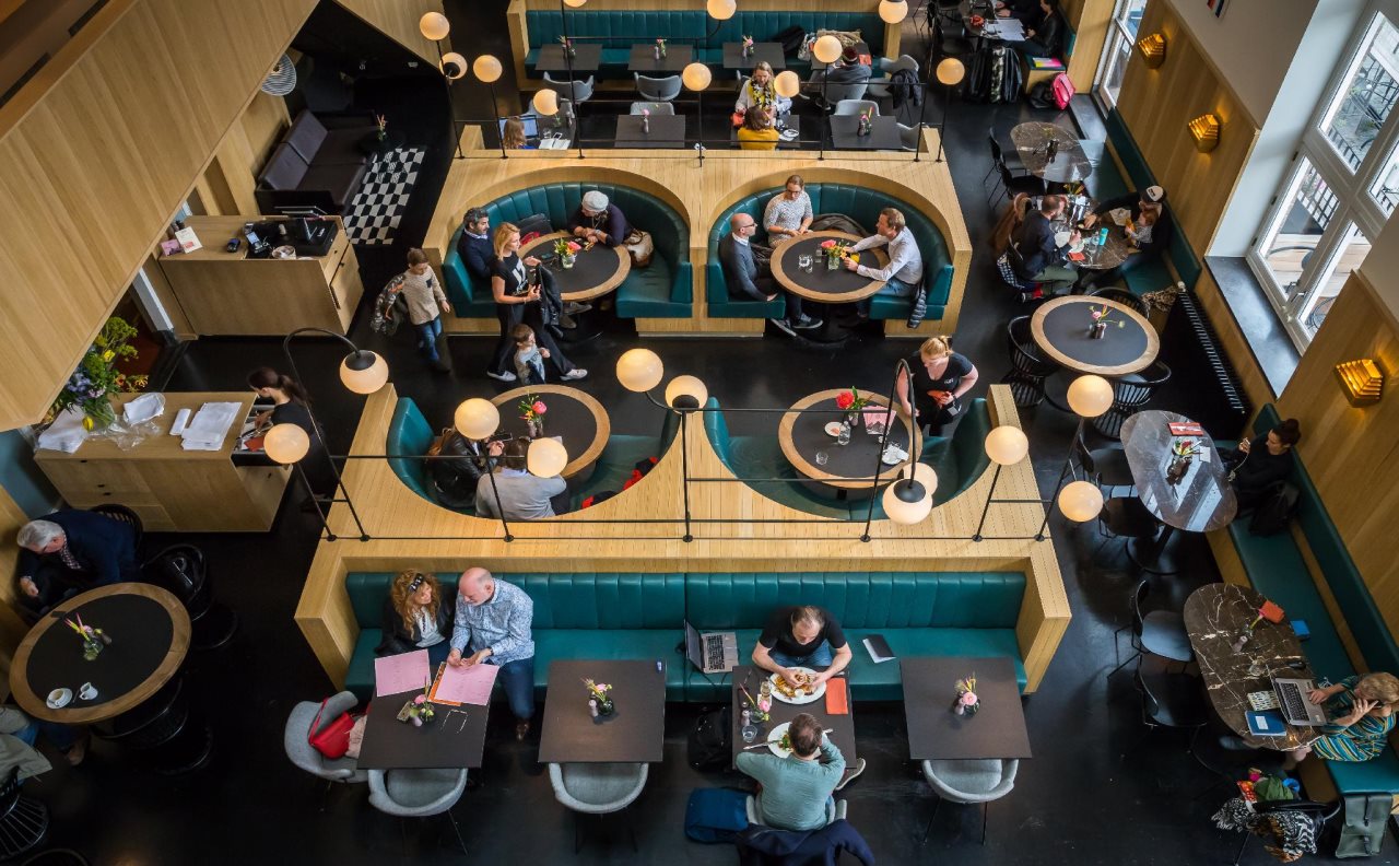 The Hoxton, Lloyd 9