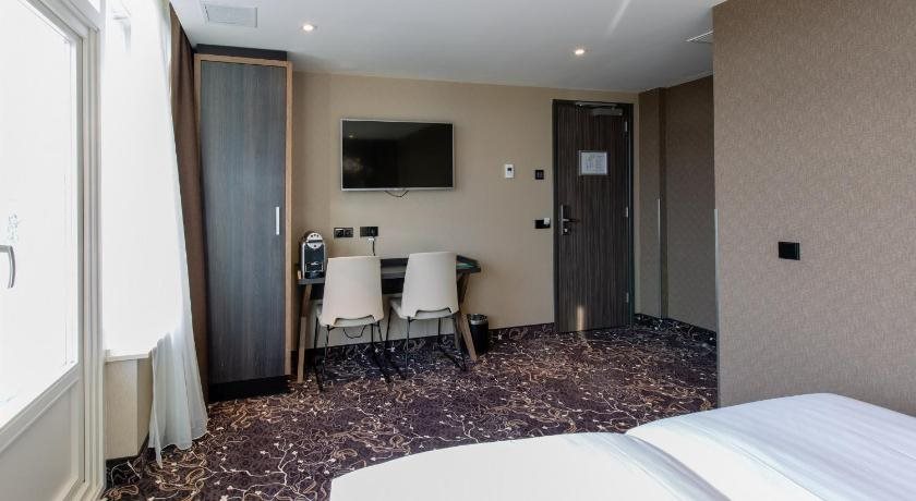 XO Hotels Infinity 24