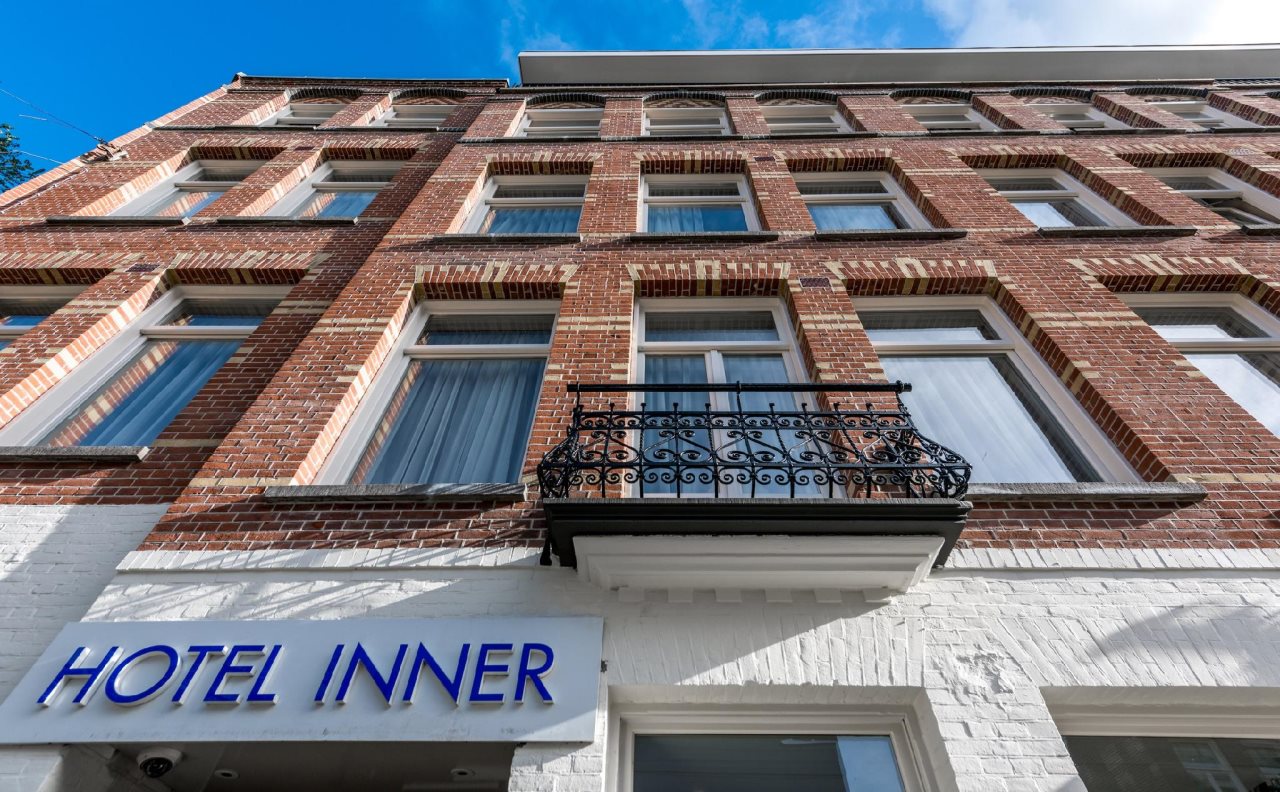 XO Hotel Inner 8