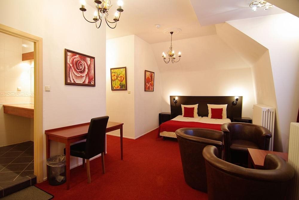 Amsterdam Parklane 13