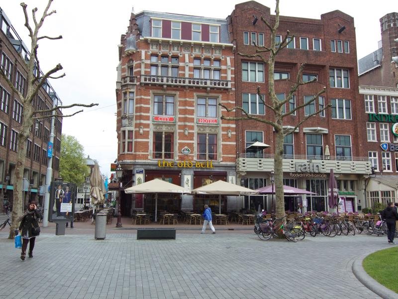 City Hotel 12