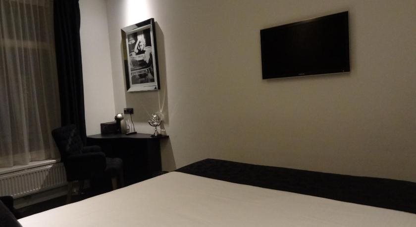 Sara's Boutique Hotel 13