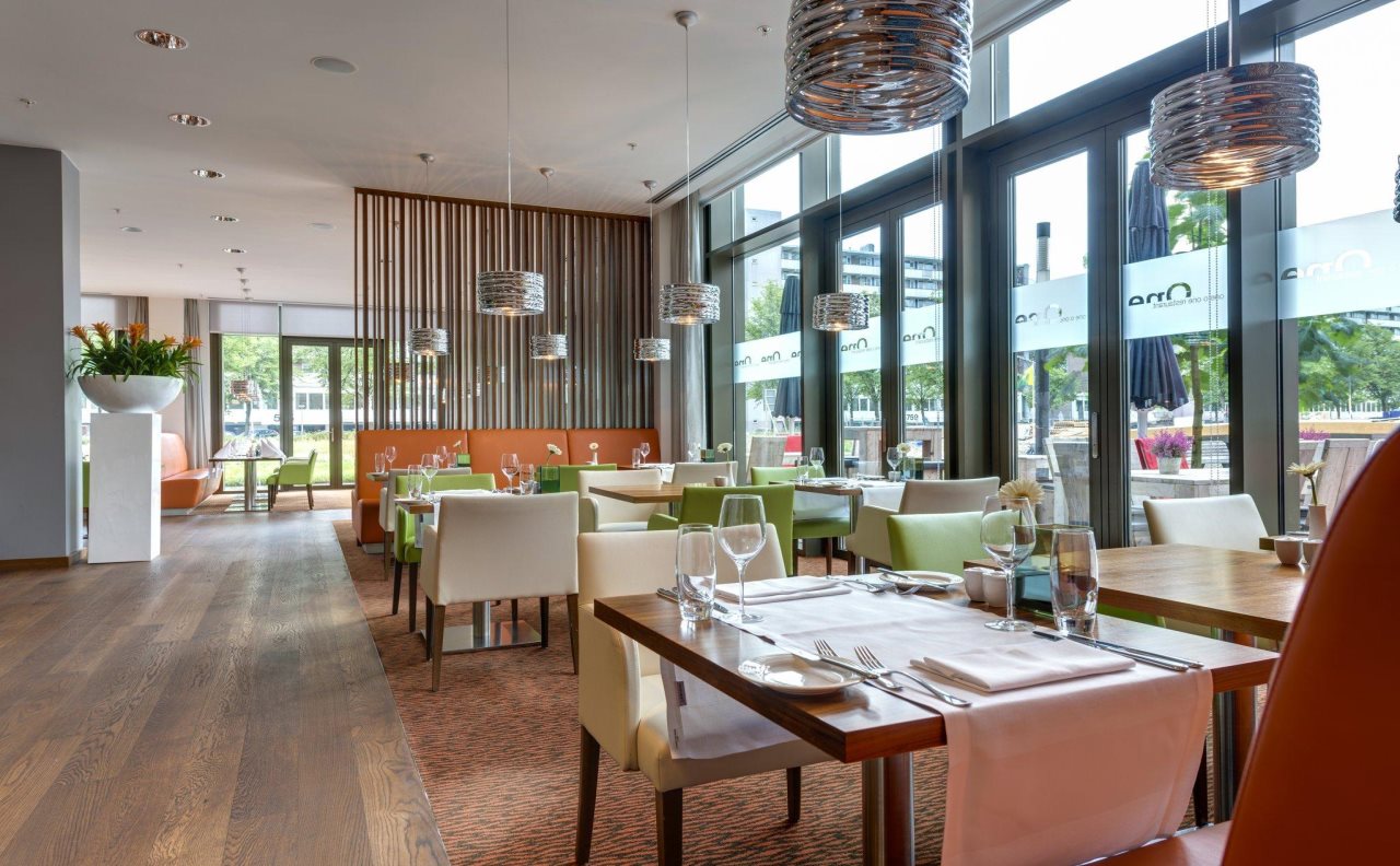 Crowne Plaza Amsterdam South 11