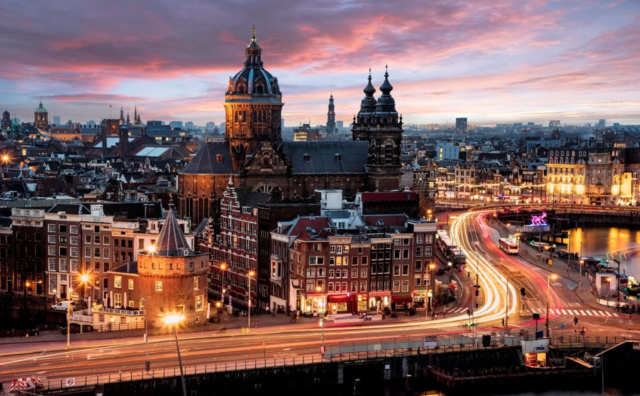 DoubleTree by Hilton Amsterdam Centraal Station 18