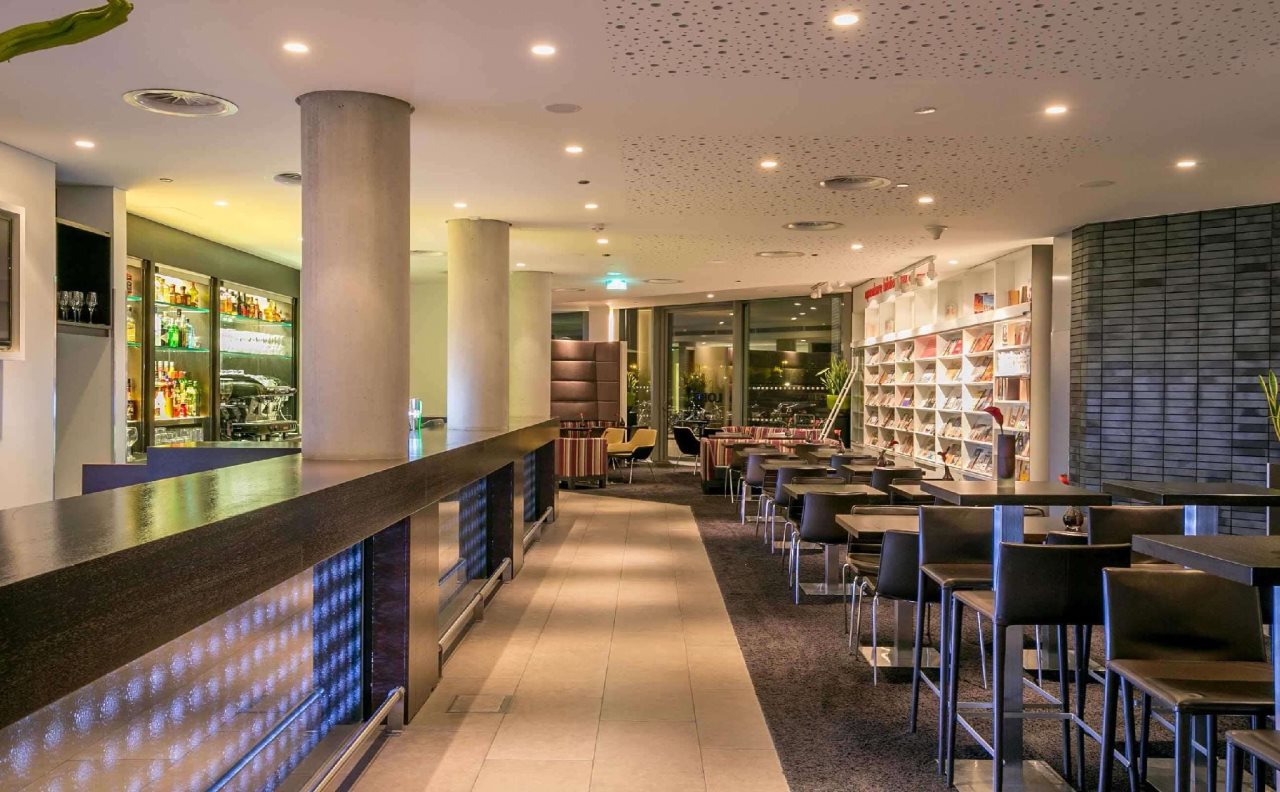 DoubleTree by Hilton Amsterdam Centraal Station 22