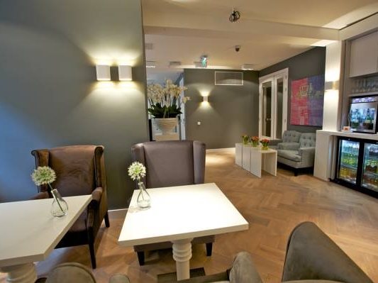 Hotel JL No76 16