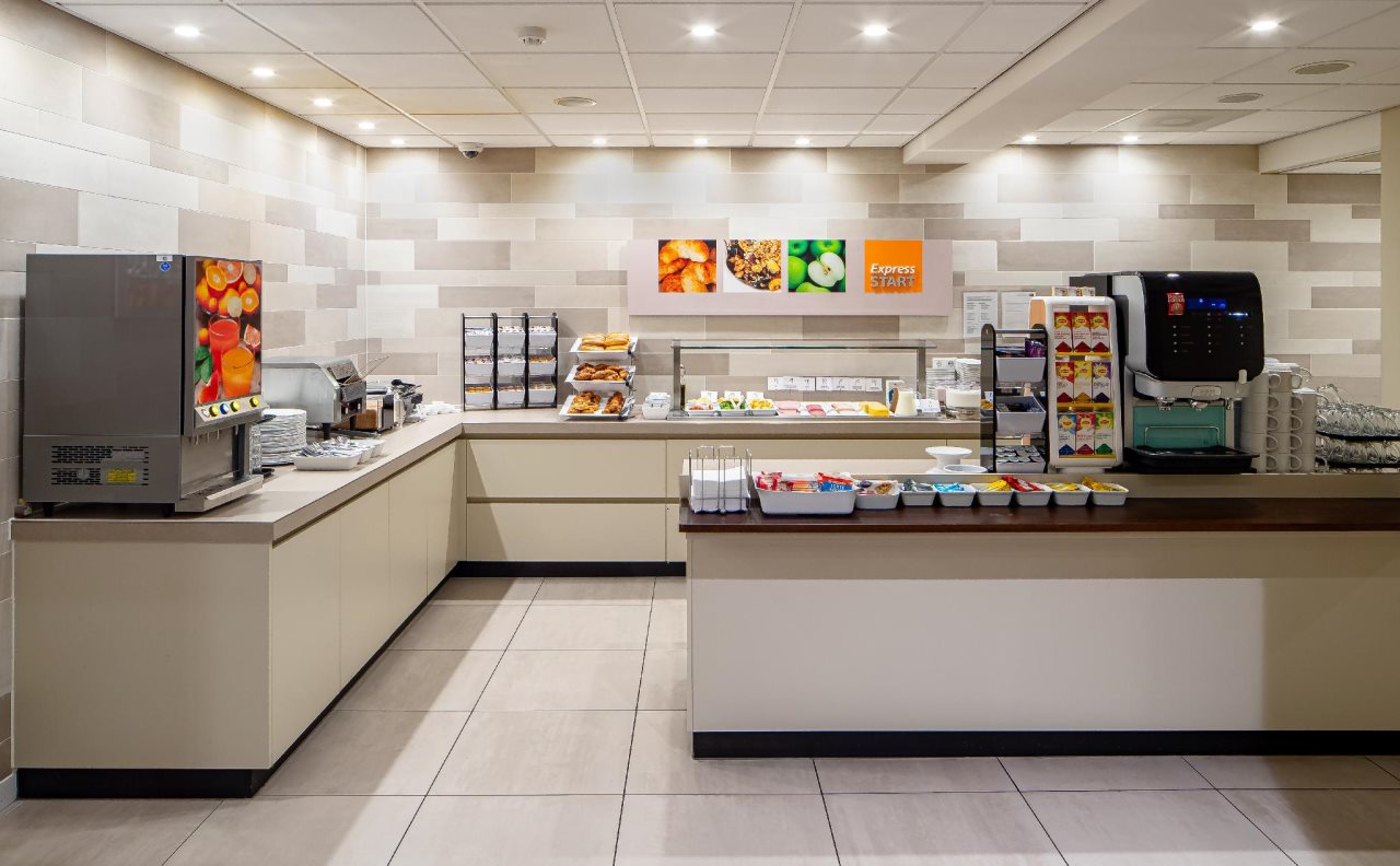 Holiday Inn Express Amsterdam - South 11