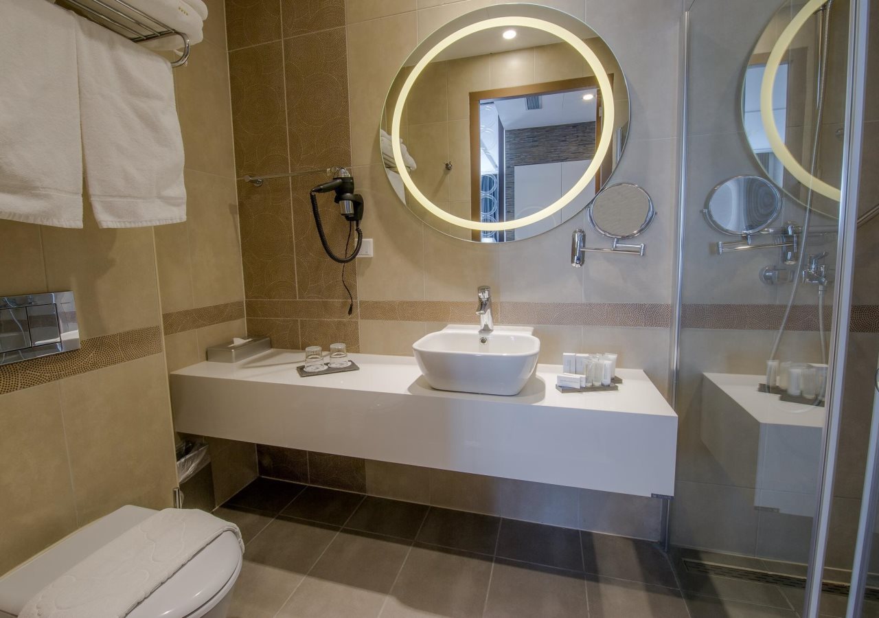 Grand Hotel Downtown 15