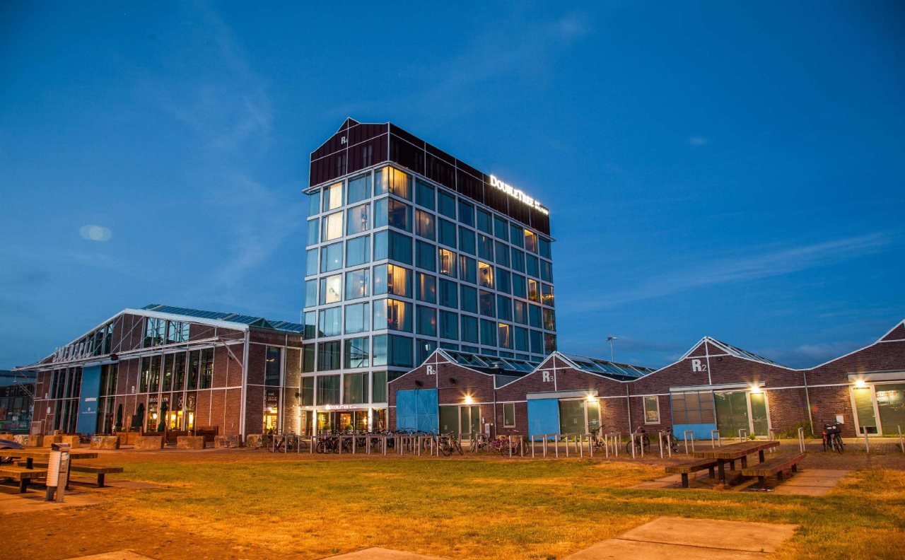 DoubleTree by Hilton Hotel Amsterdam - NDSM Wharf 11