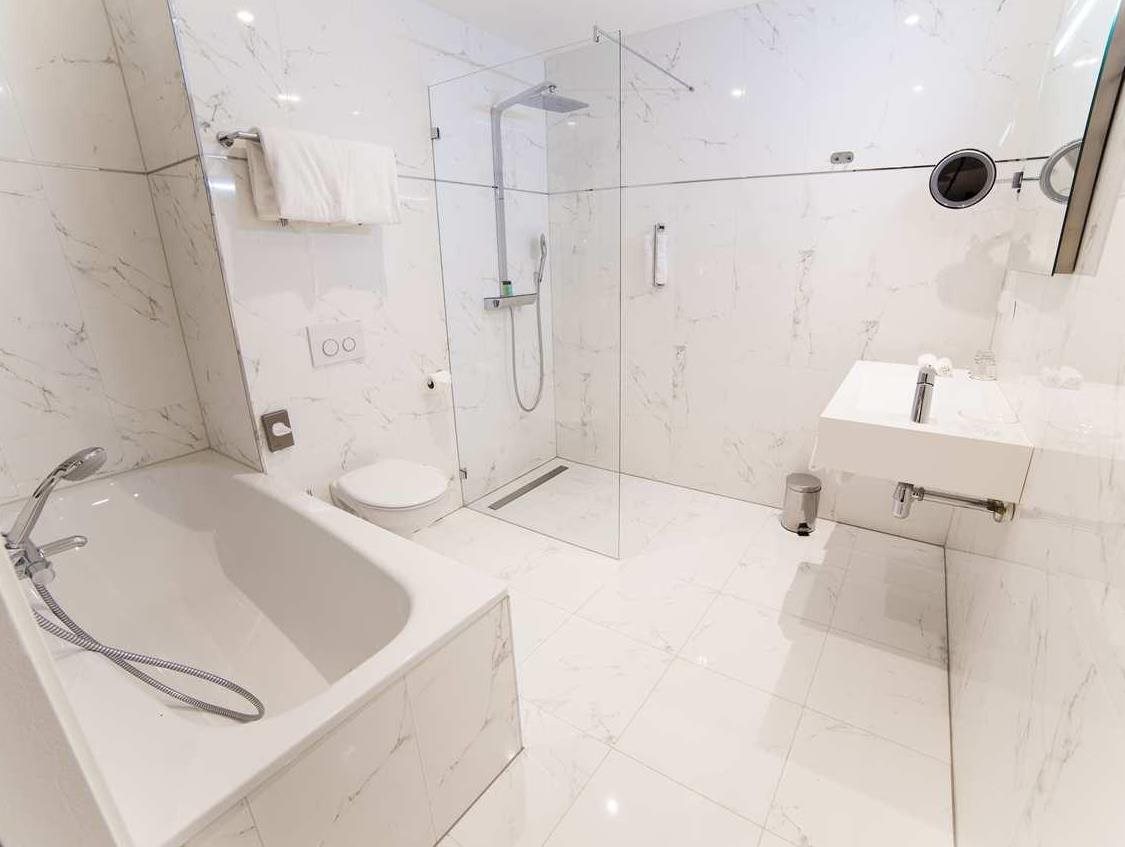 DoubleTree by Hilton Hotel Amsterdam - NDSM Wharf 8