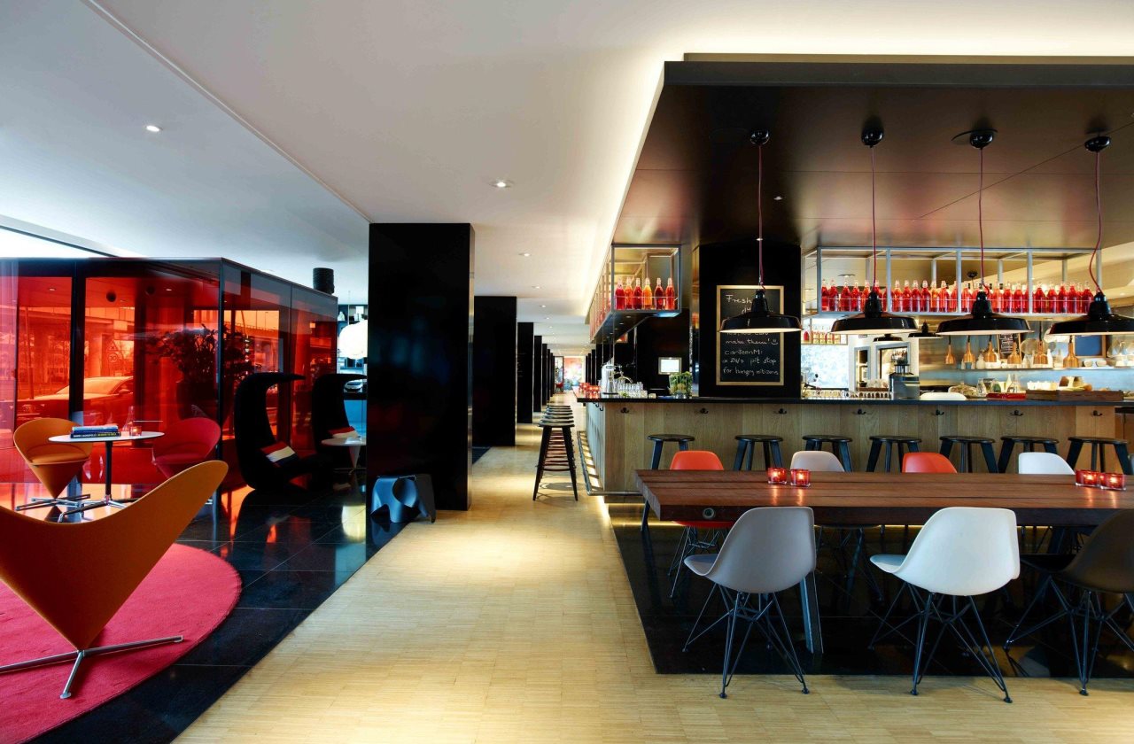 citizenM Schiphol Airport 16