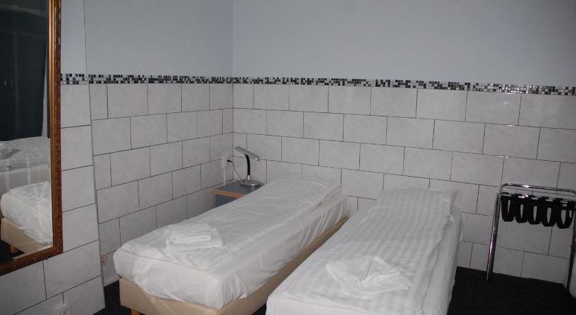 Weber Hotel 15