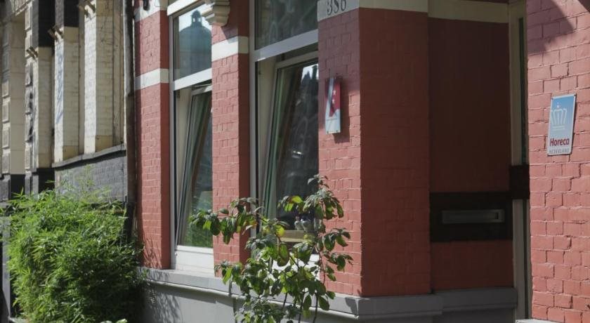 Weber Hotel 18