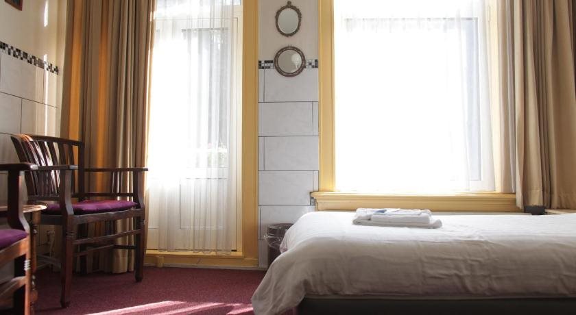 Weber Hotel 5