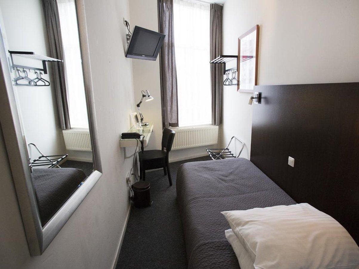 Quentin Canal House Hotel 10