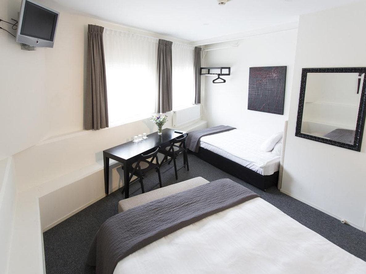 Quentin Canal House Hotel 22