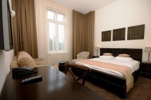 Hotel Chariot 15