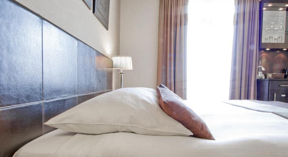 Hotel Chariot 19
