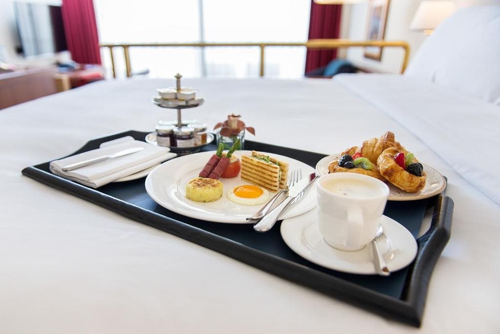 Sheraton Grand Doha Resort & Convention Hotel 17