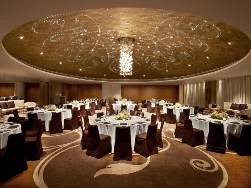W Doha 15