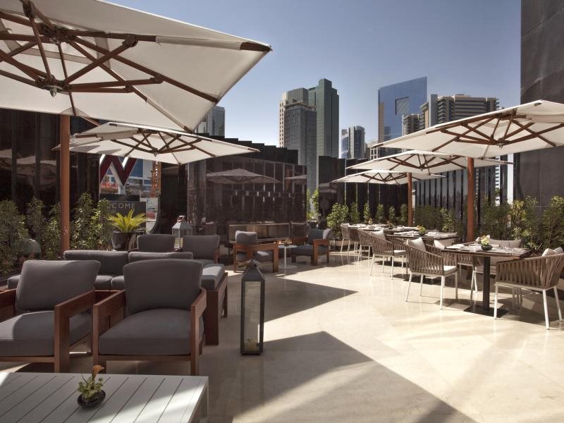 W Doha 7