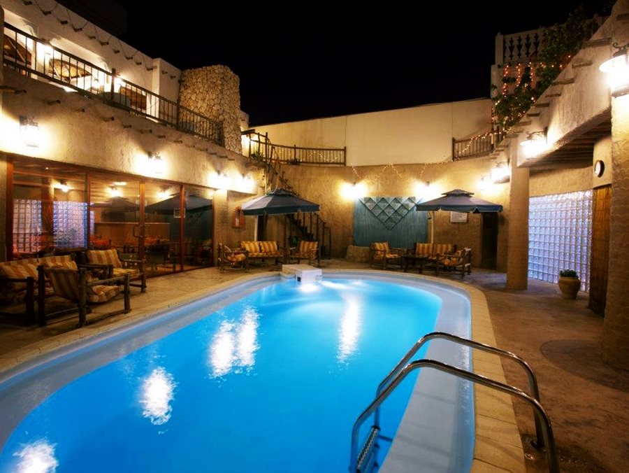 Al Liwan Suites Hotel 11