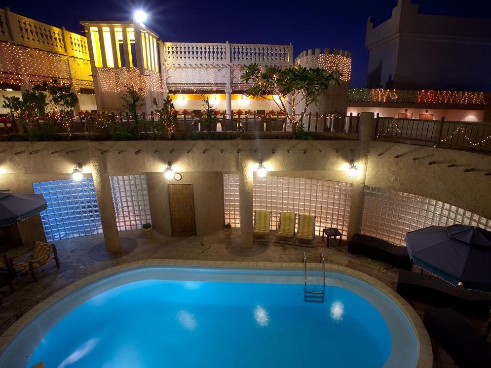 Al Liwan Suites Hotel 12