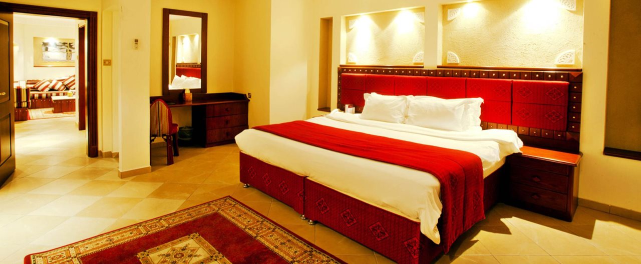 Al Liwan Suites Hotel 4
