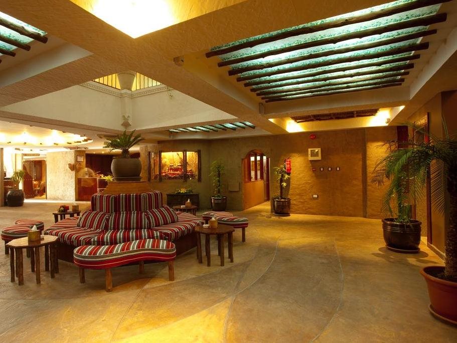 Al Liwan Suites Hotel 8