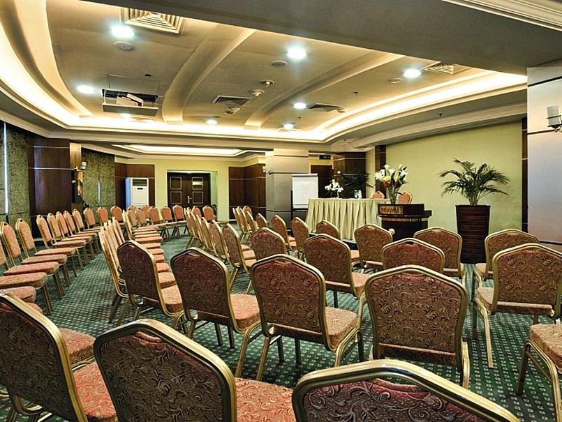 Retaj Al Rayyan Hotel 13