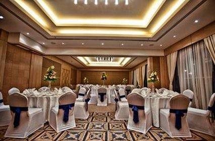 Concorde Hotel Doha 8