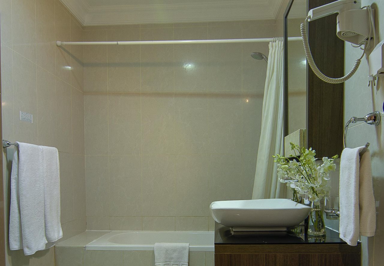 Chairmen Hotel 16