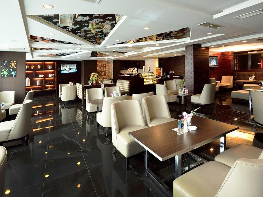 Holiday Villa Hotel & Residence Doha 11
