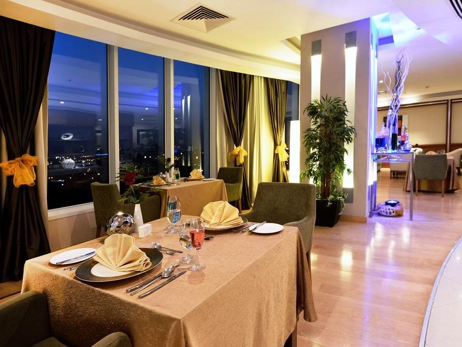 Holiday Villa Hotel & Residence Doha 6