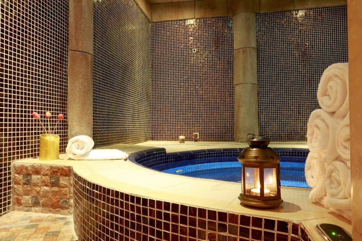 Century Hotel Doha 10