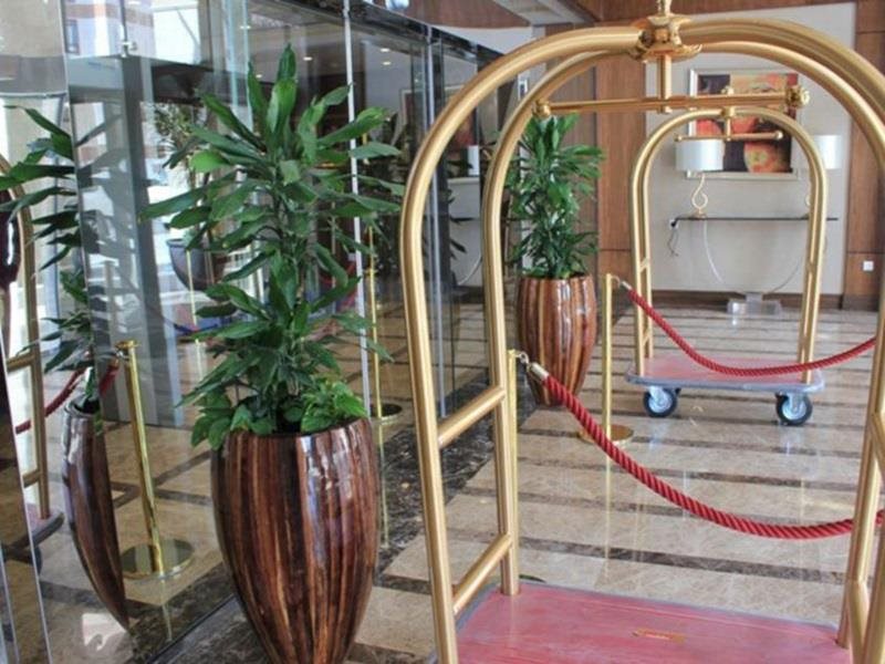 Crowne Plaza Madinah 19