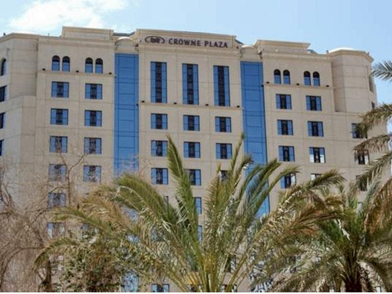 Crowne Plaza Madinah 21