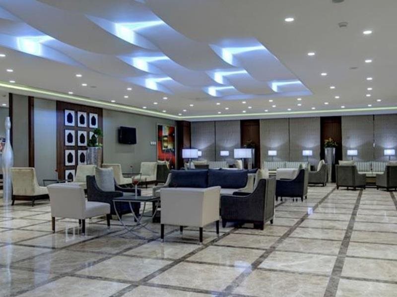 Crowne Plaza Madinah 6