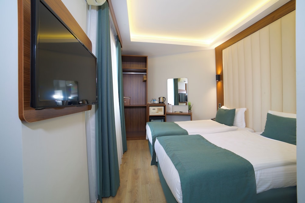 Hotel Black Tulip 24