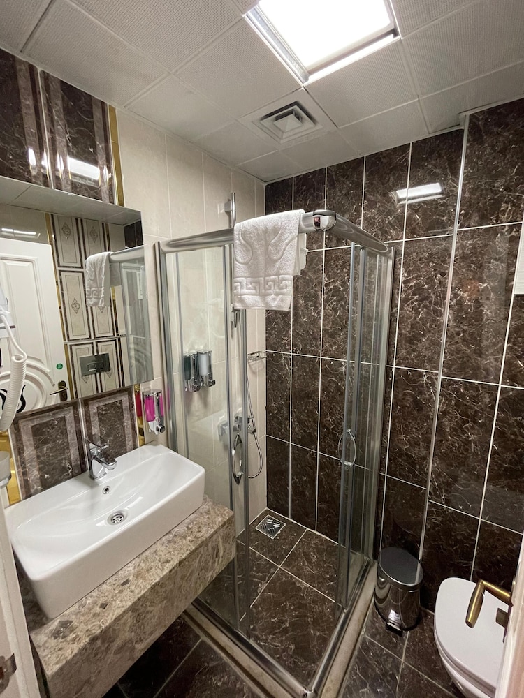 Hotel Black Tulip 8