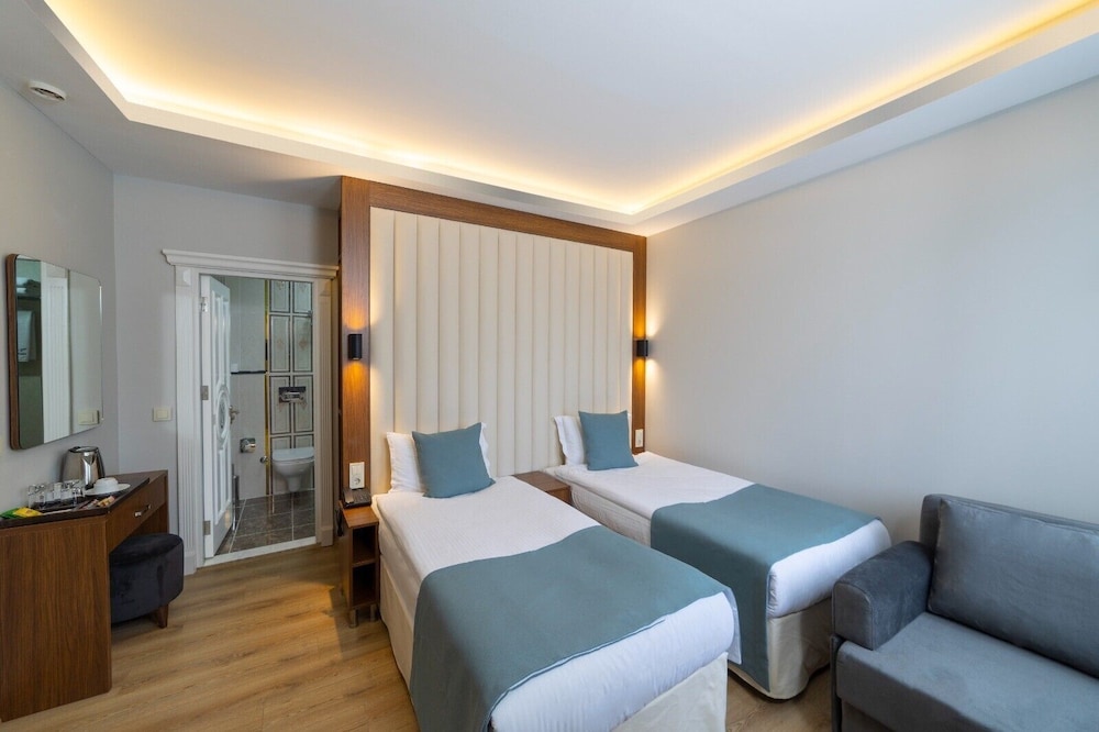 Hotel Black Tulip 15