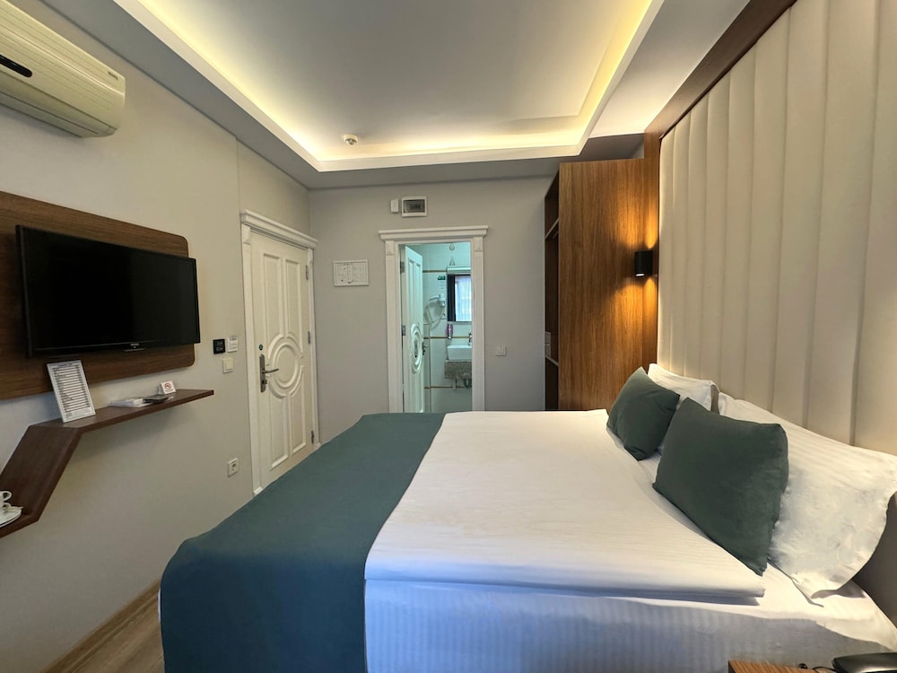 Hotel Black Tulip 9