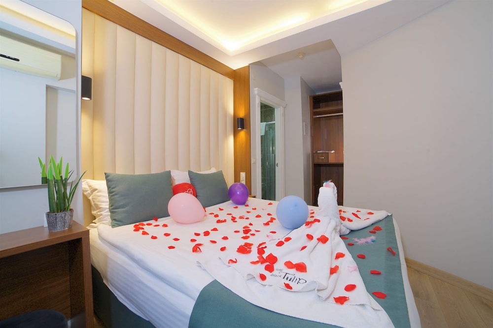 Hotel Black Tulip 23