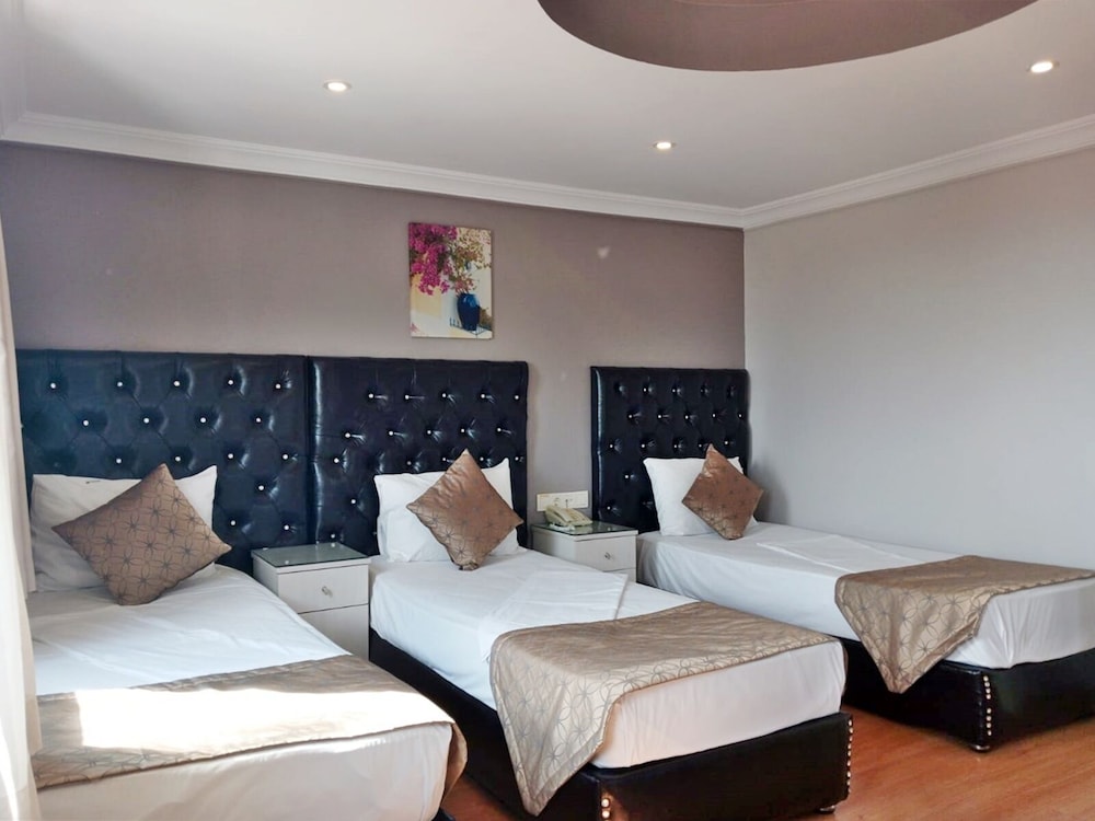 Süreyya Hotel 18