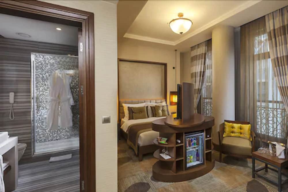 Manesol Boutique Galata 10