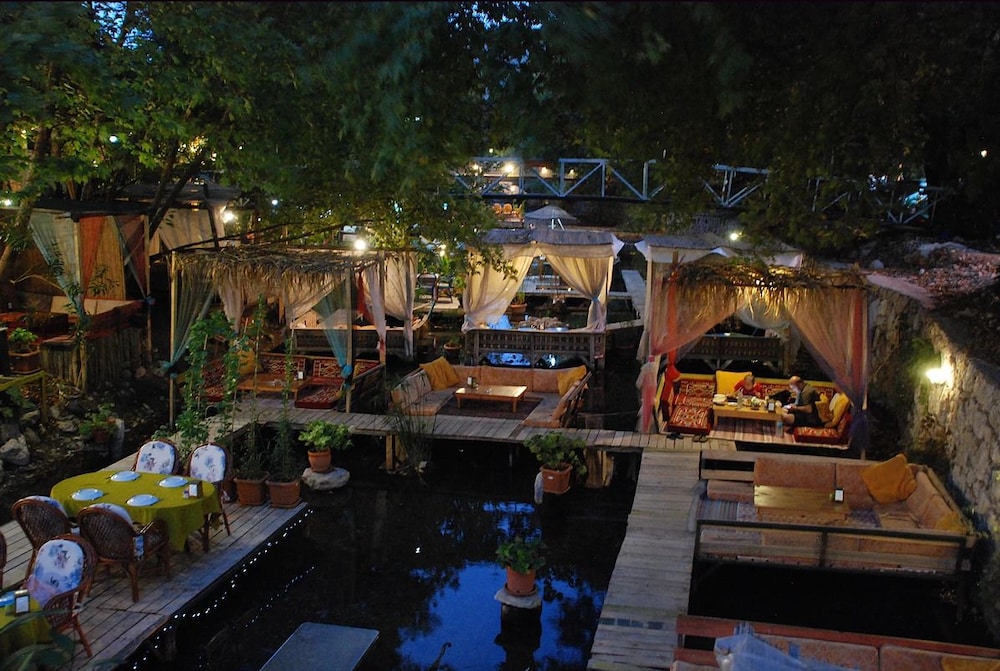 Arikanda Rivergarden Hotel 9