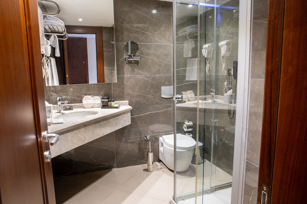 Grand Aras Hotel & Suites 24