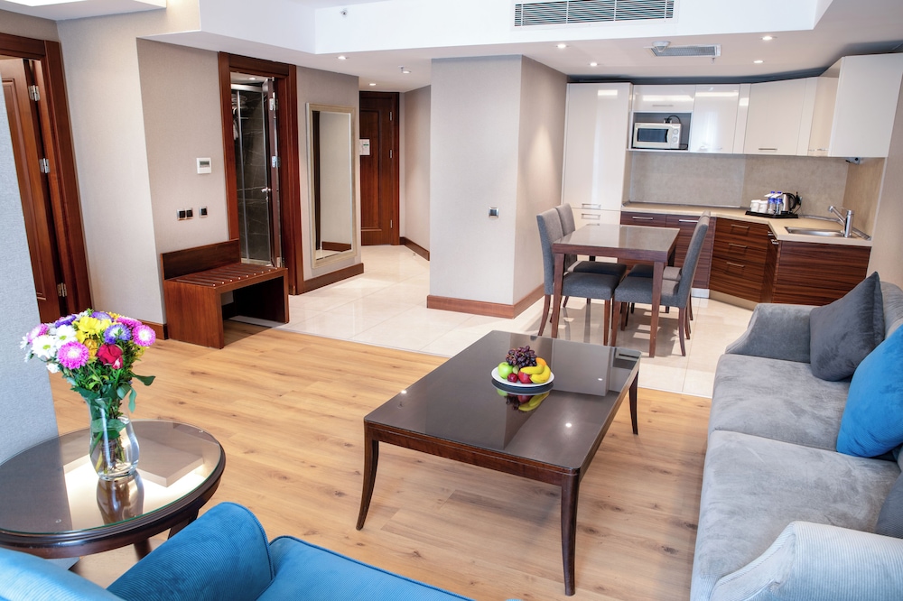 Grand Aras Hotel & Suites 21